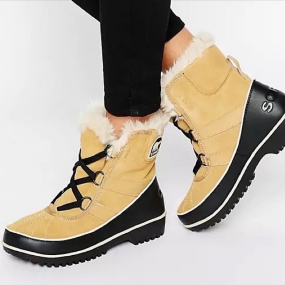 Sorel Tan and Black Fur-Lined Winter Boots